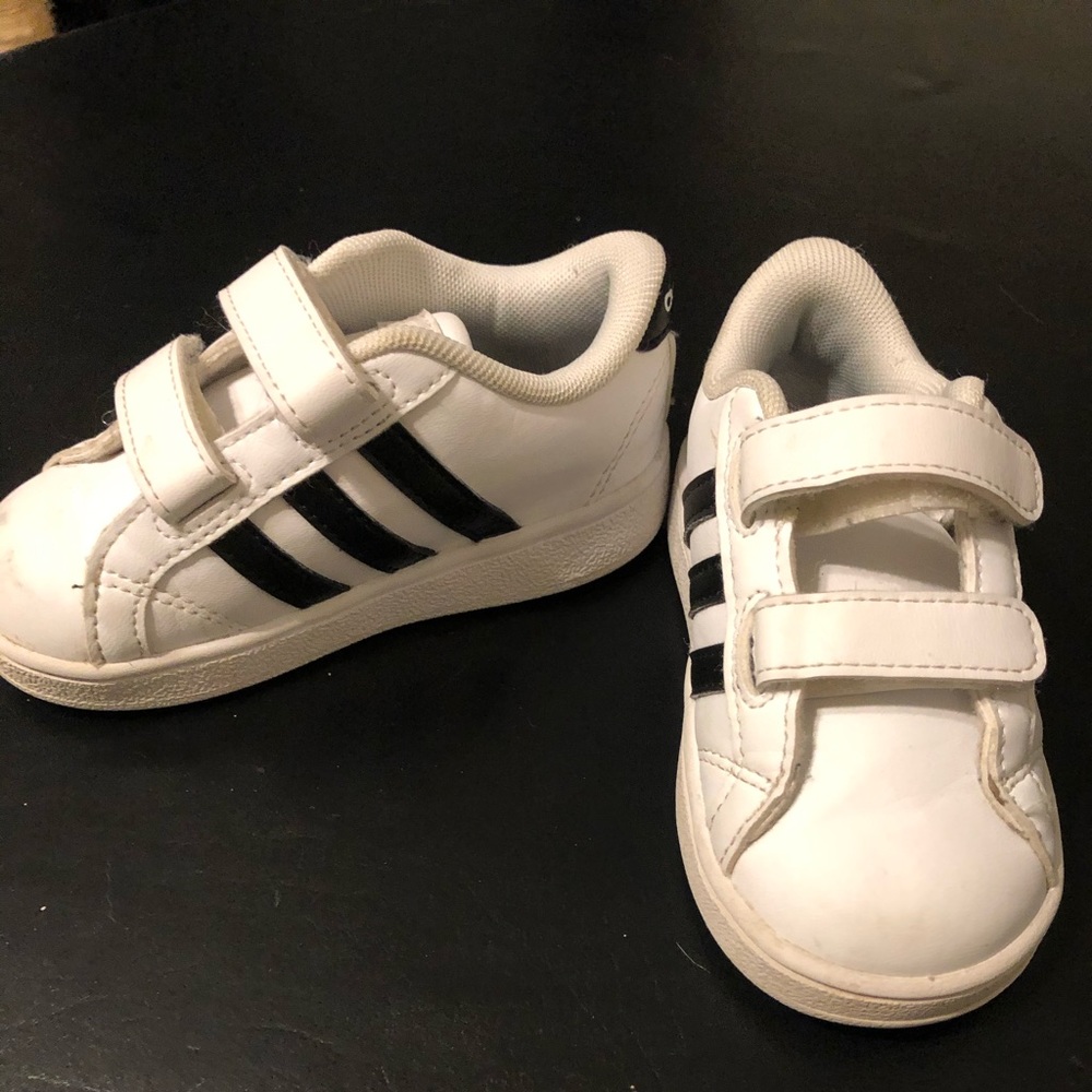 Boys adidas tennis shoes